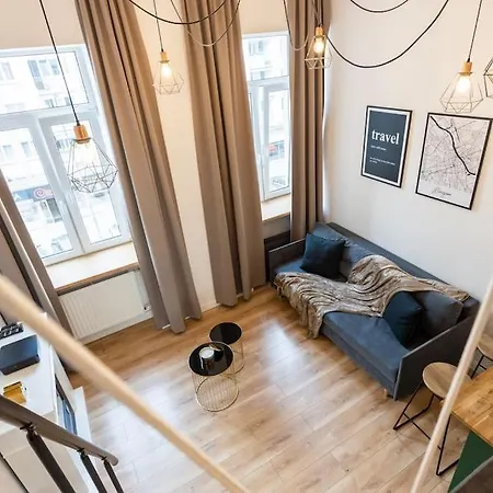 Urban Chic - Stylish Luxury, Zlota Street