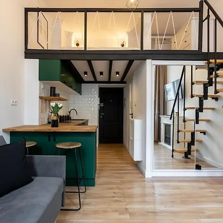 Urban Chic - Stylish Luxury, Zlota Street Apartamento *